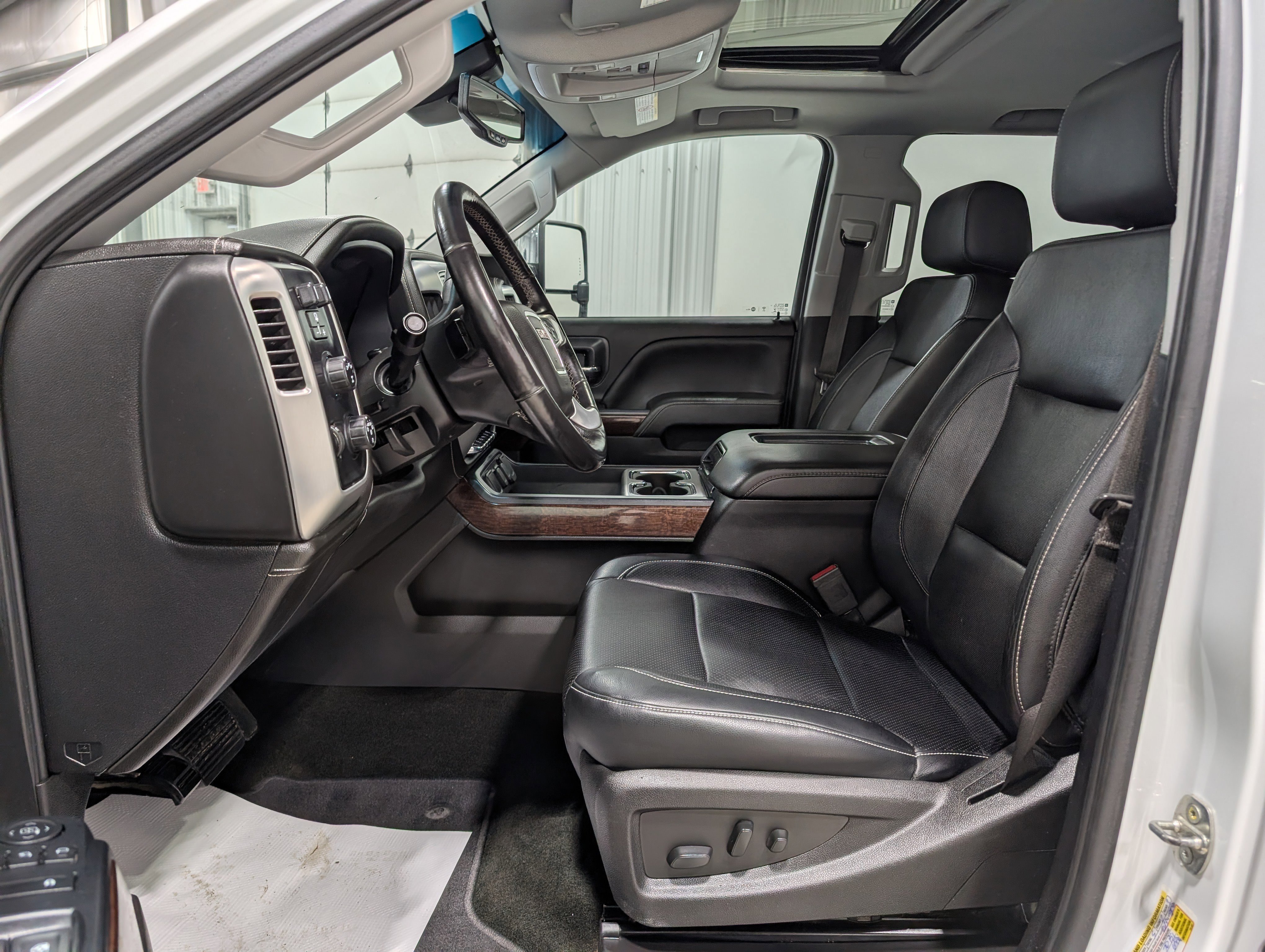 Used 2018 GMC Sierra 3500 SLT image 17