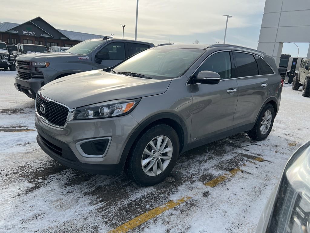 Used 2018 Kia Sorento LX image 5