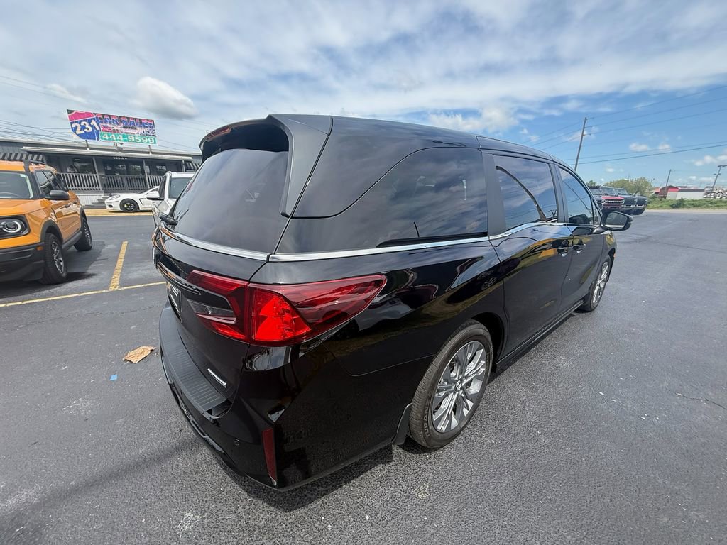 Used 2026 Honda Odyssey Touring image 3