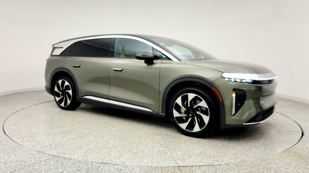 Used 2026 Lucid Gravity Grand Touring image 3