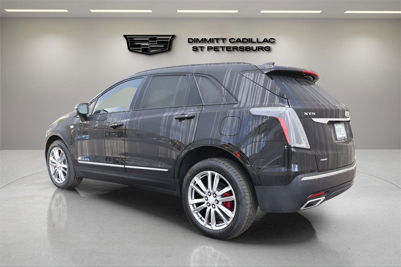 New 2025 Cadillac XT5 Sportv image 3