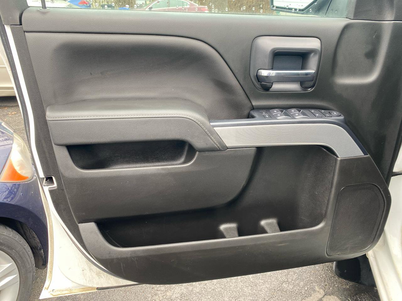 Used 2019 Chevrolet Silverado 1500 LT w/ All Star Edition image 9