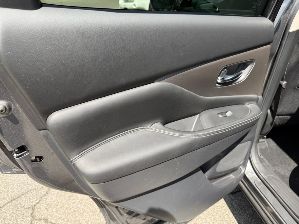 Used 2022 Nissan Murano S image 32