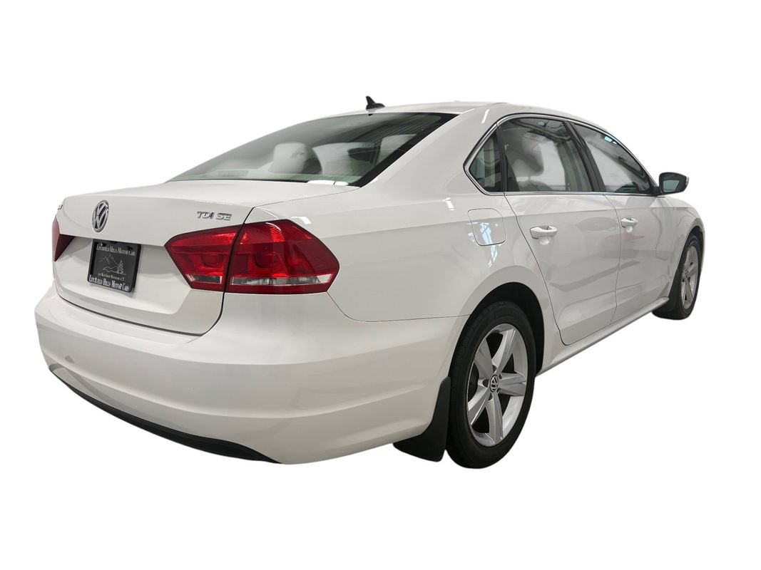 Used 2015 Volkswagen Passat TDI SE FWD image 4