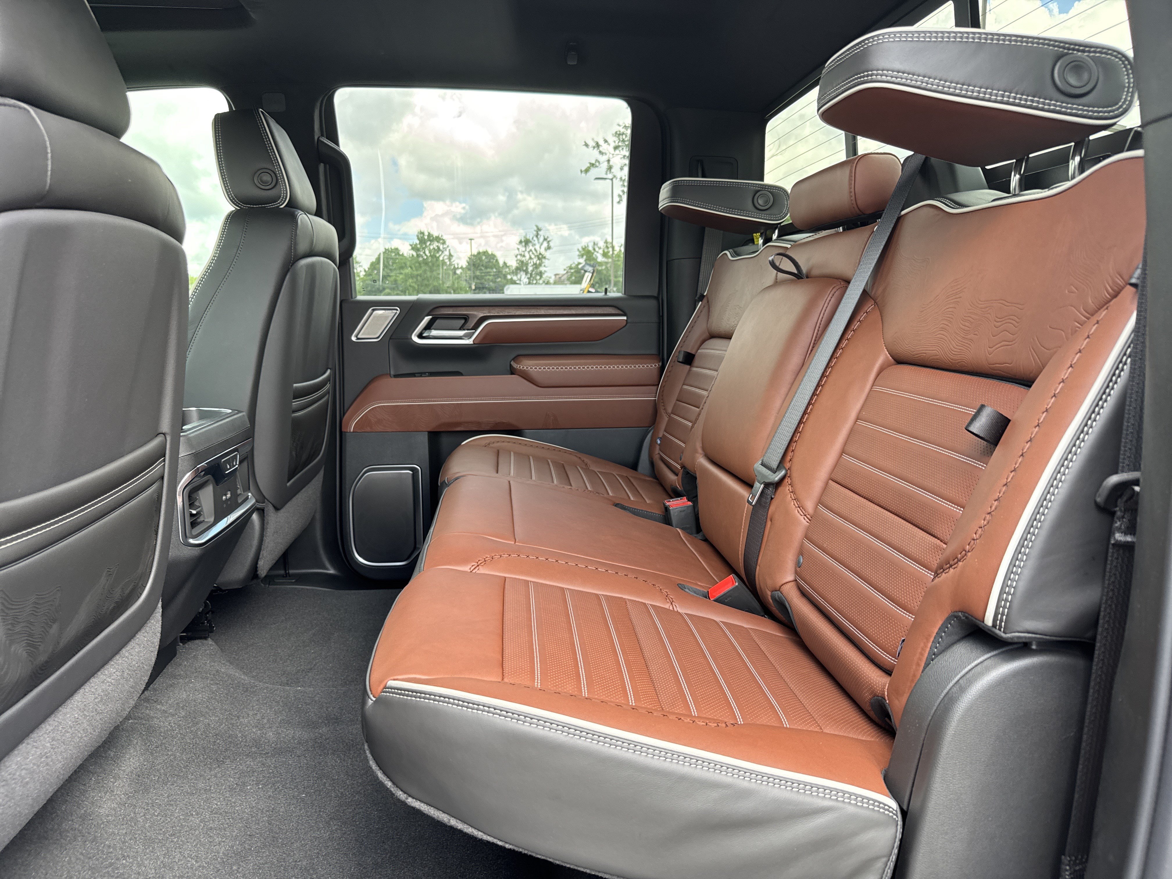 New 2026 GMC Sierra 2500 Denali Ultimate AWD/4WD image 30