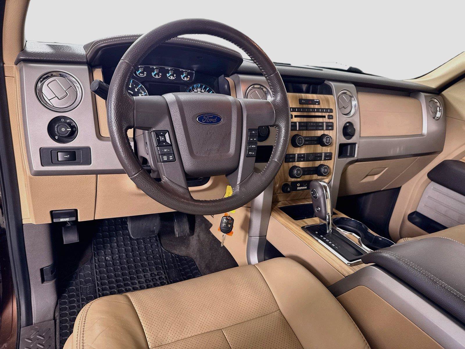Used 2011 Ford F150 Lariat w/ Lariat Chrome Pkg AWD/4WD image 2