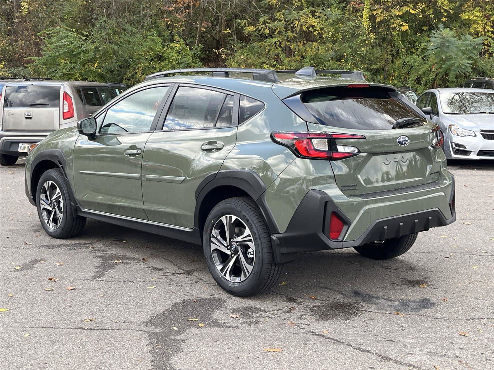 Used 2026 Subaru Crosstrek 2.5i Premium AWD/4WD image 3