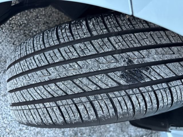 Certified 2025 Volkswagen Jetta Sport image 35