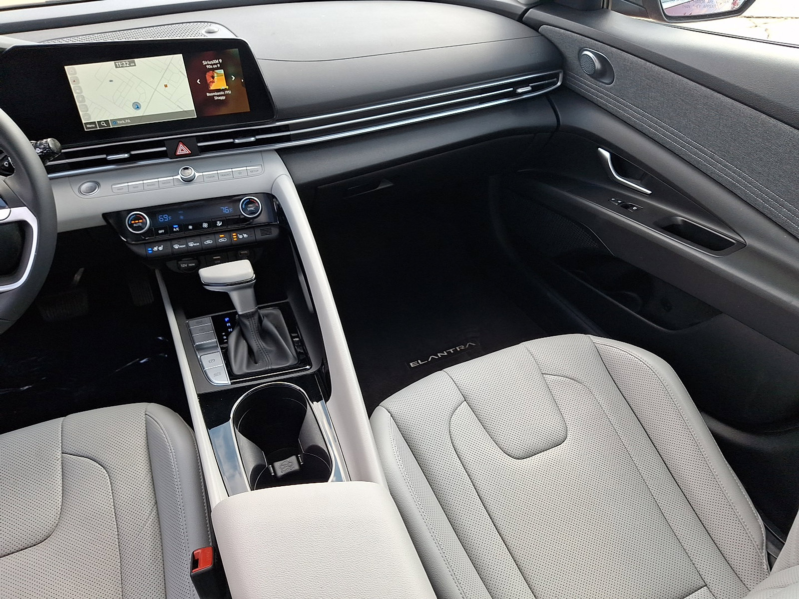 Certified 2023 Hyundai Elantra Limited image 16