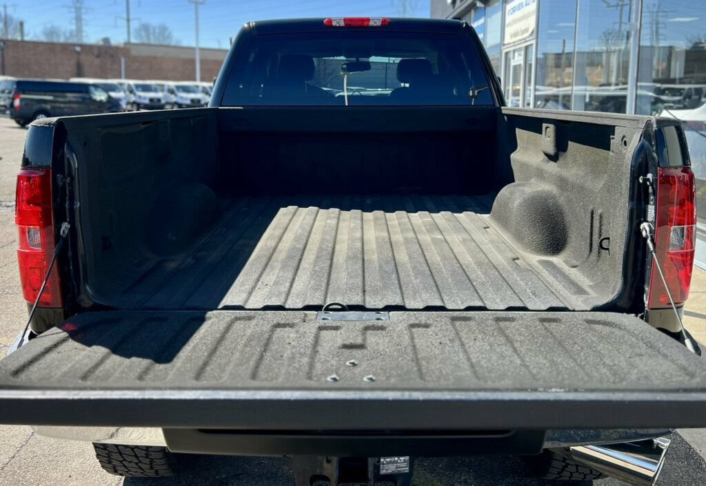 Used 2014 Chevrolet Silverado 2500 LT w/ Z71 Appearance Package AWD/4WD image 7