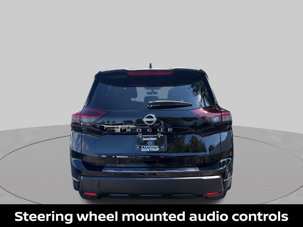 Certified 2026 Nissan Rogue SV FWD image 18