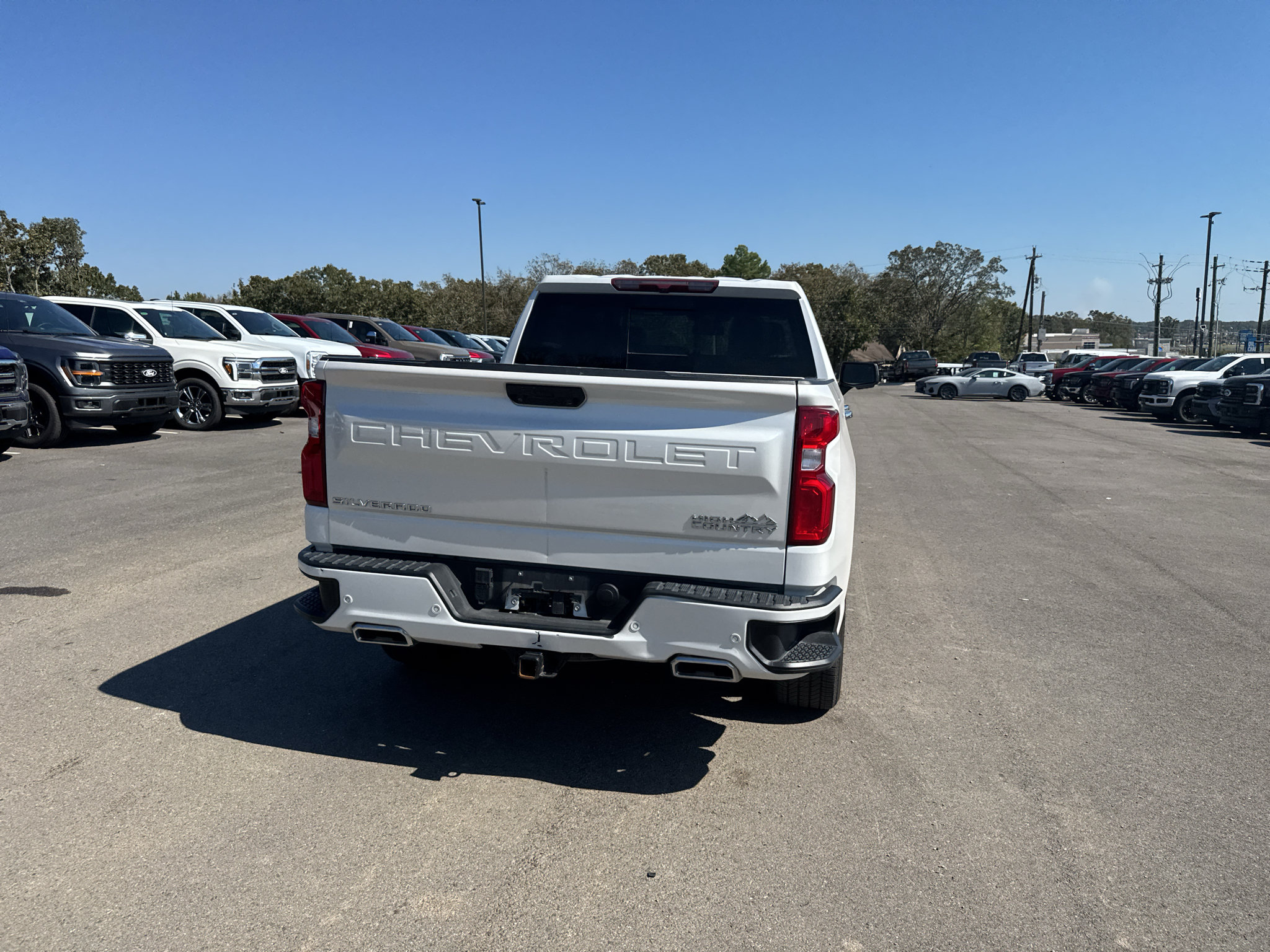 Used 2022 Chevrolet Silverado 1500 High Country AWD/4WD image 6