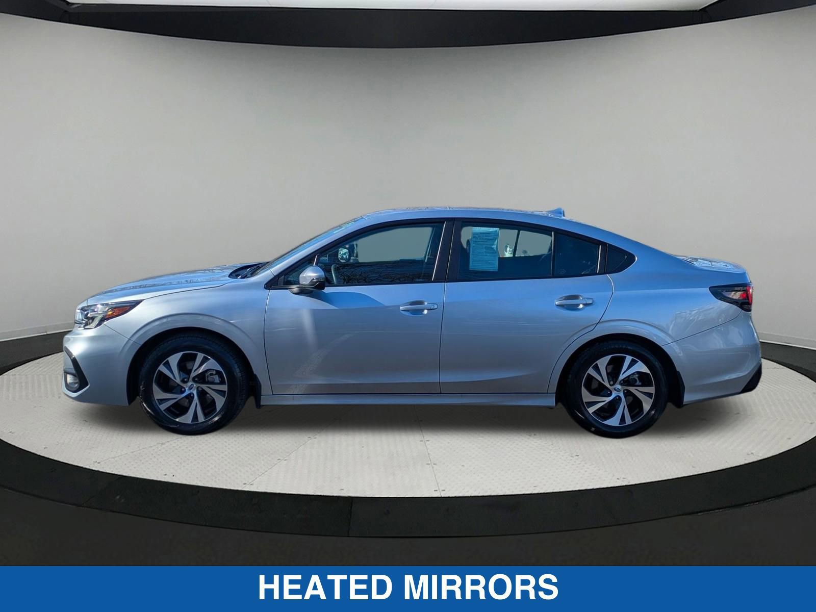 Used 2025 Subaru Legacy Premium AWD/4WD image 7