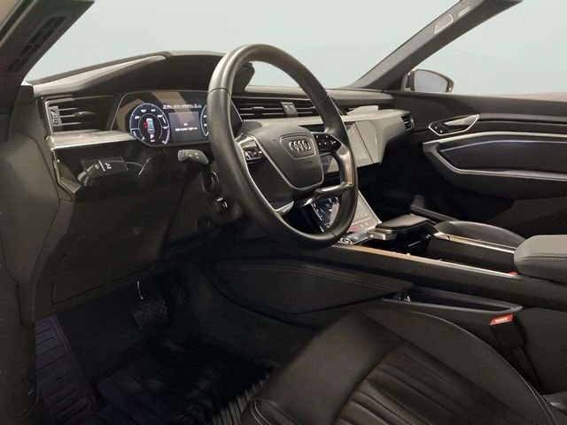 Used 2022 Audi e-tron Premium Plus w/ Premium Plus Package image 33