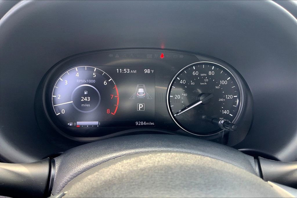 Used 2024 Nissan Kicks SR w/ SR Premium Package image 10