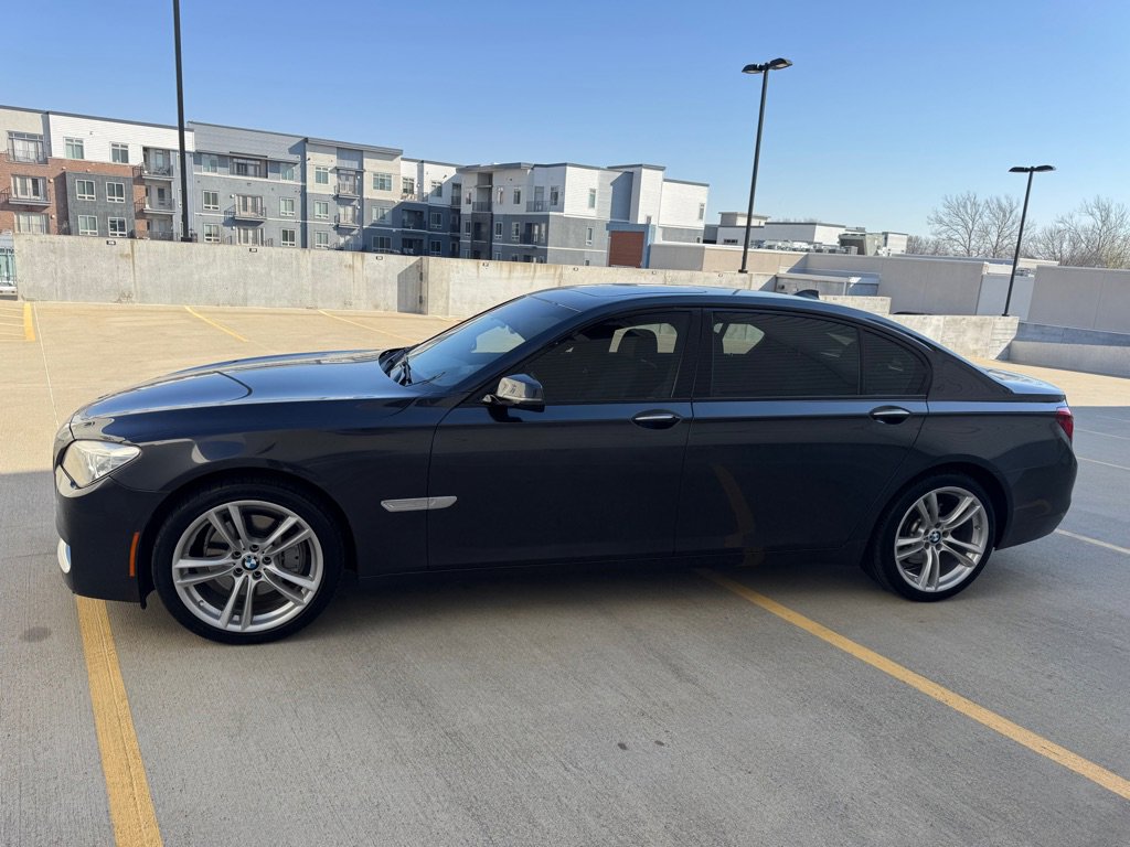Used 2015 BMW 740Li image 6