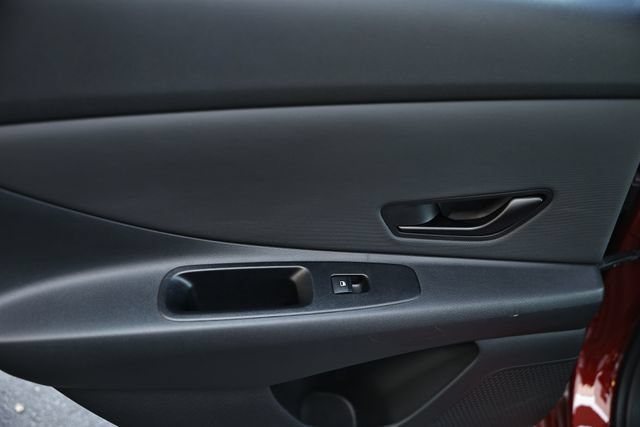 Certified 2025 Hyundai Elantra Sport FWD image 21
