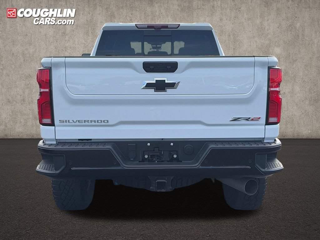 Used 2025 Chevrolet Silverado 2500 ZR2 w/ Technology Package AWD/4WD image 7