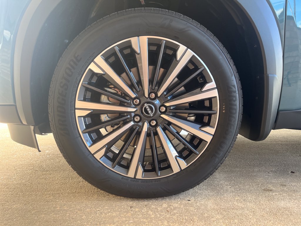 New 2026 Nissan Pathfinder Platinum AWD/4WD image 21