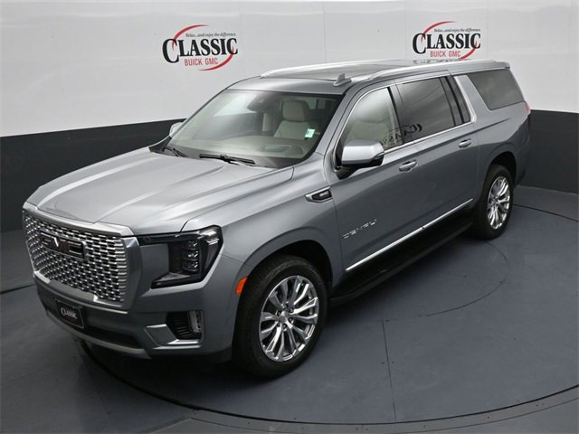 Used 2023 GMC Yukon XL Denali image 18