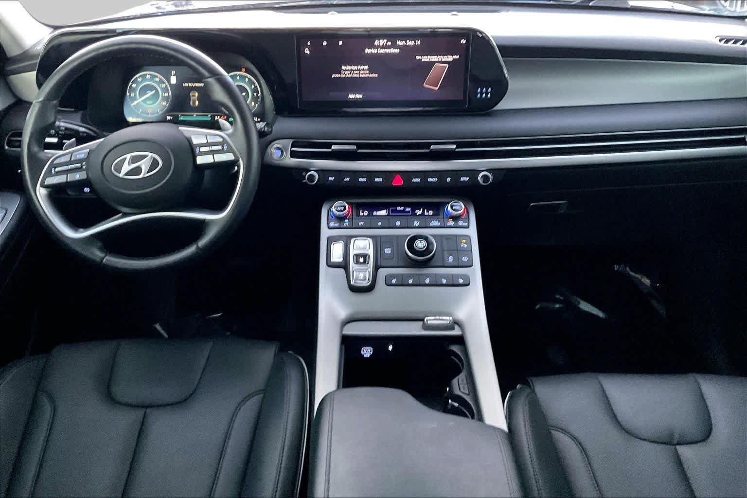 Used 2024 Hyundai Palisade SEL FWD image 16