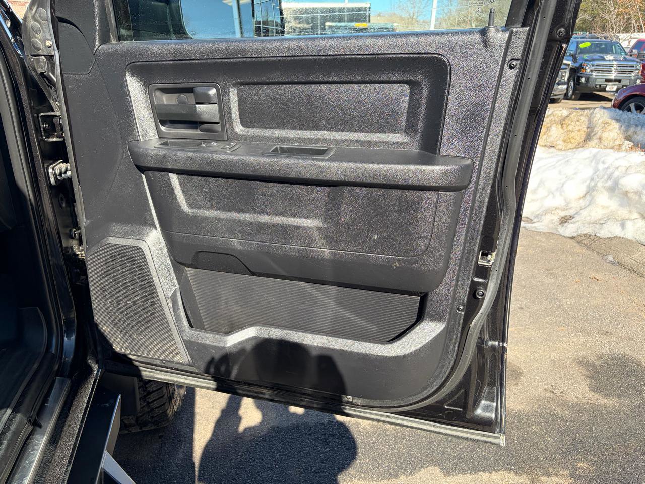 Used 2016 RAM 2500 Tradesman w/ Chrome Appearance Group image 44