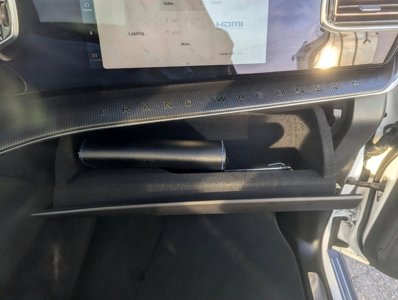 Used 2024 Jeep Grand Wagoneer Series III w/ Rear Seat Video Group 1 image 32