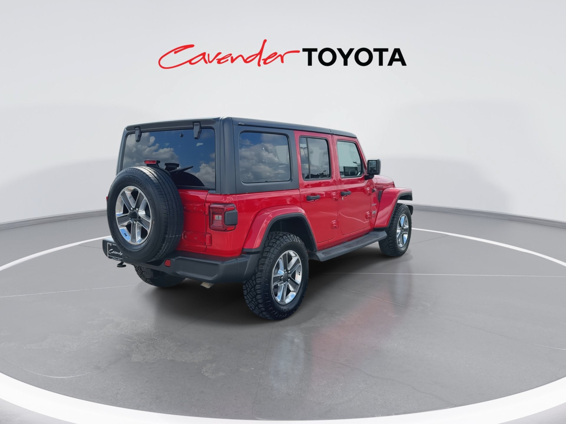 Used 2018 Jeep Wrangler Unlimited Sahara w/ LED Lighting Group AWD/4WD image 8