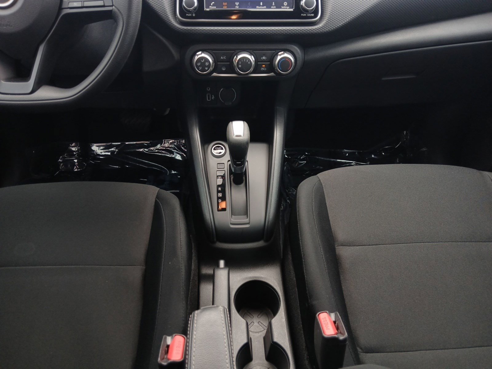 Used 2024 Nissan Kicks S image 11