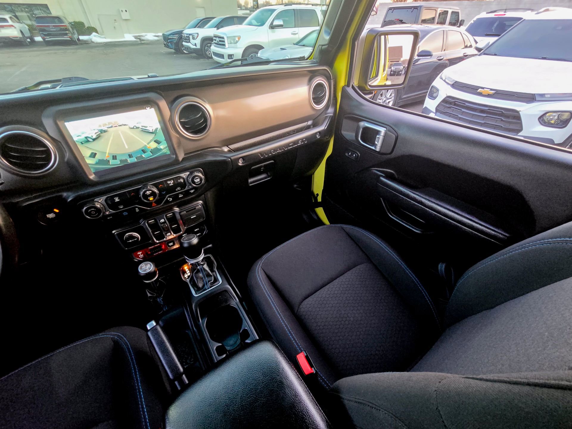 Used 2022 Jeep Wrangler Unlimited Rubicon 4xe w/ Safety Group image 23