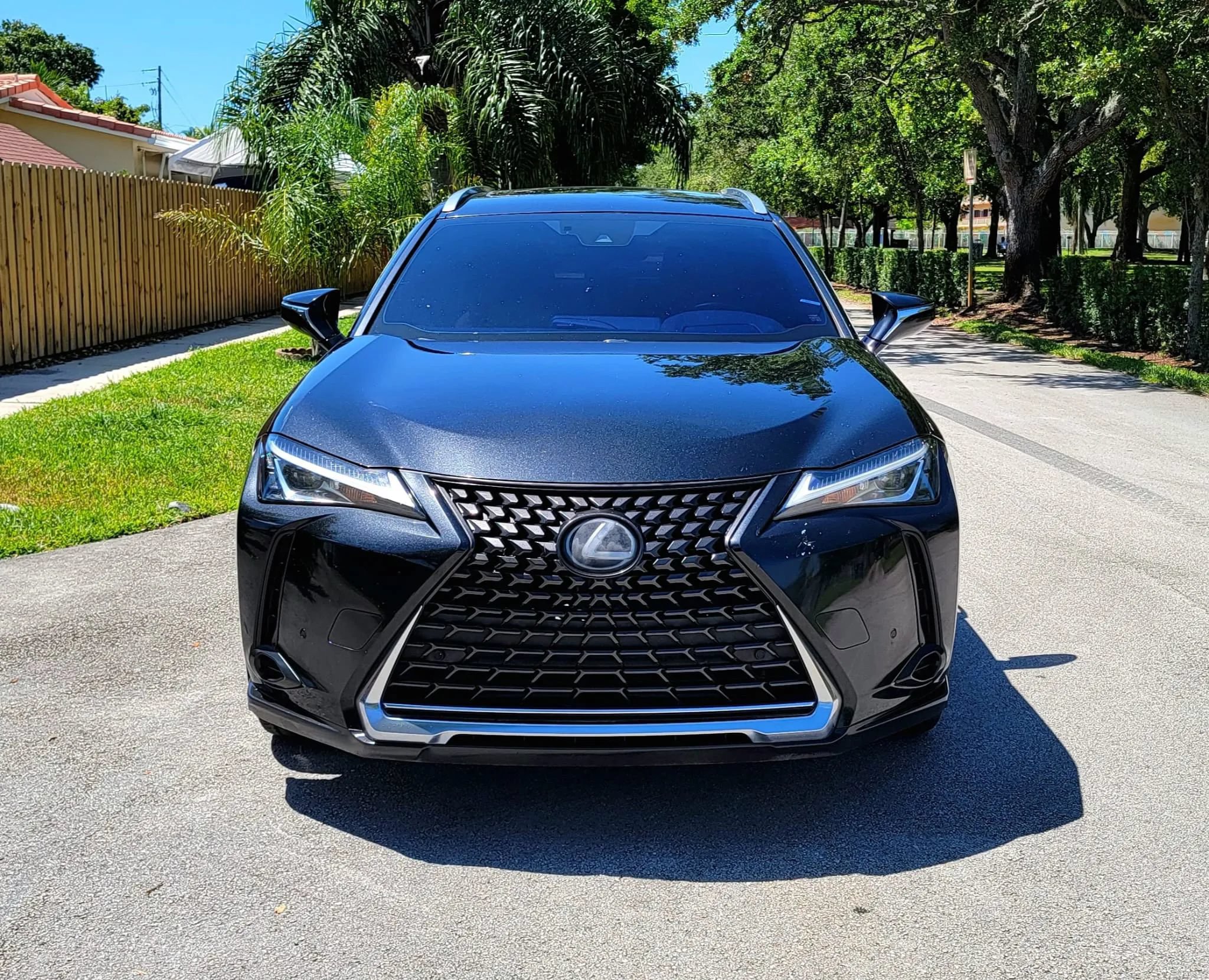 Used 2021 Lexus UX 200 w/ Accessory Package (Z2) FWD image 2
