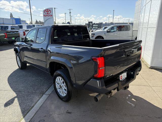 Certified 2025 Toyota Tacoma SR5 AWD/4WD image 6