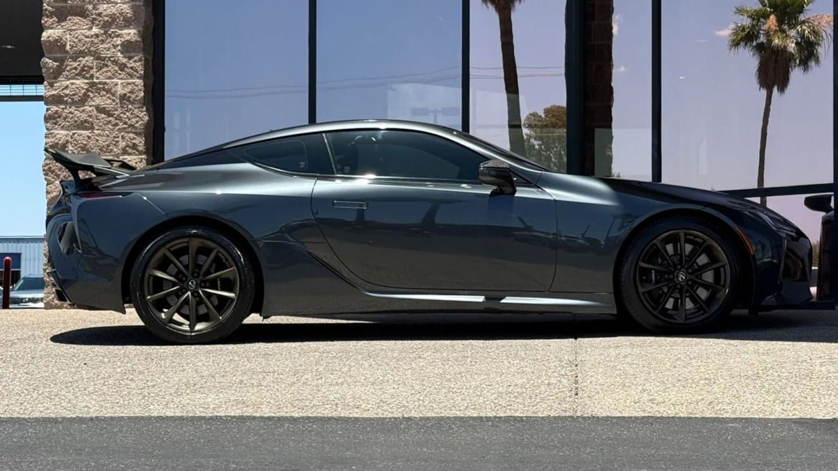Used 2018 Lexus LC 500 Coupe w/ Touring Package RWD image 15