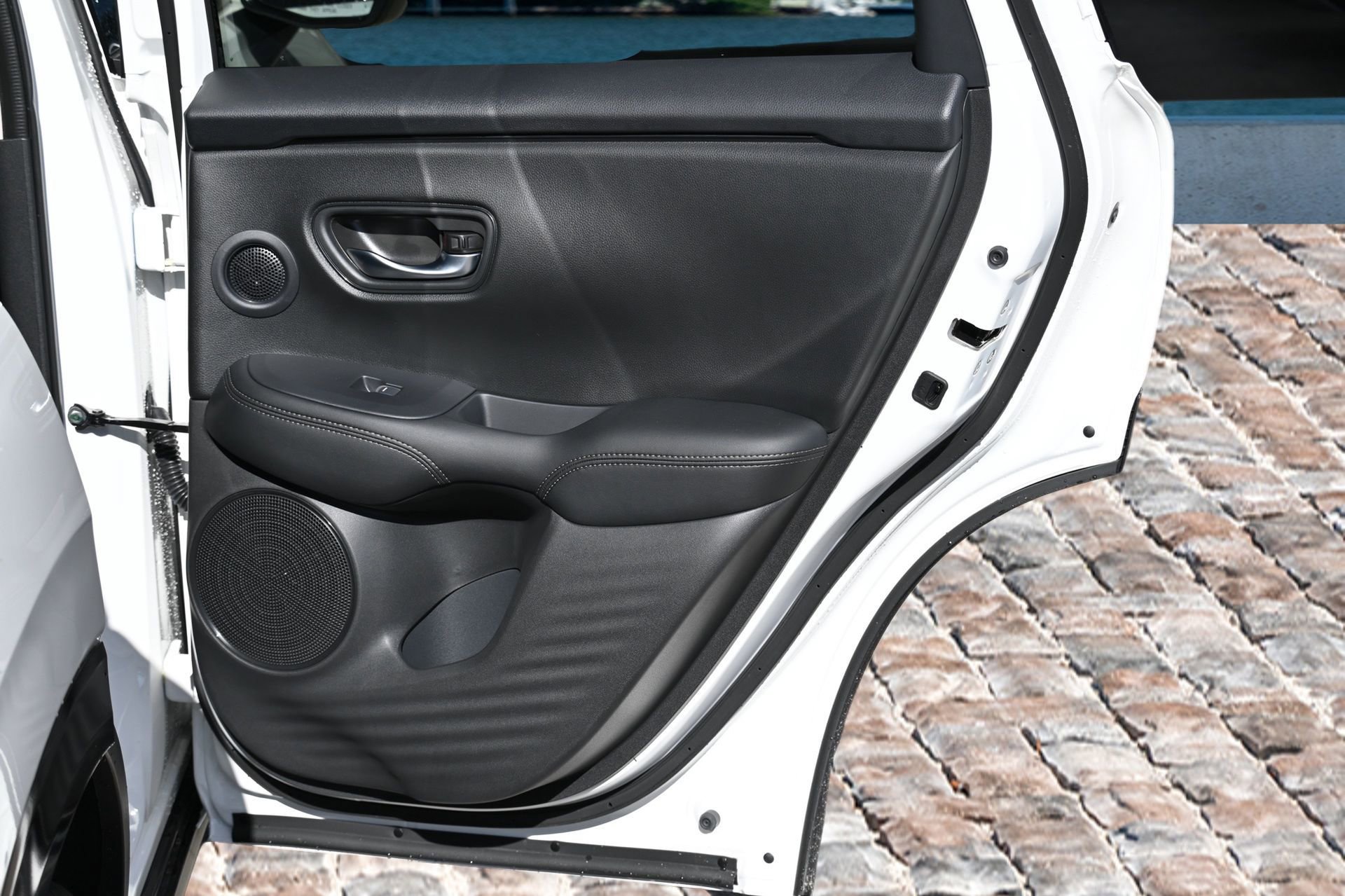 New 2026 Honda HR-V EX-L image 13