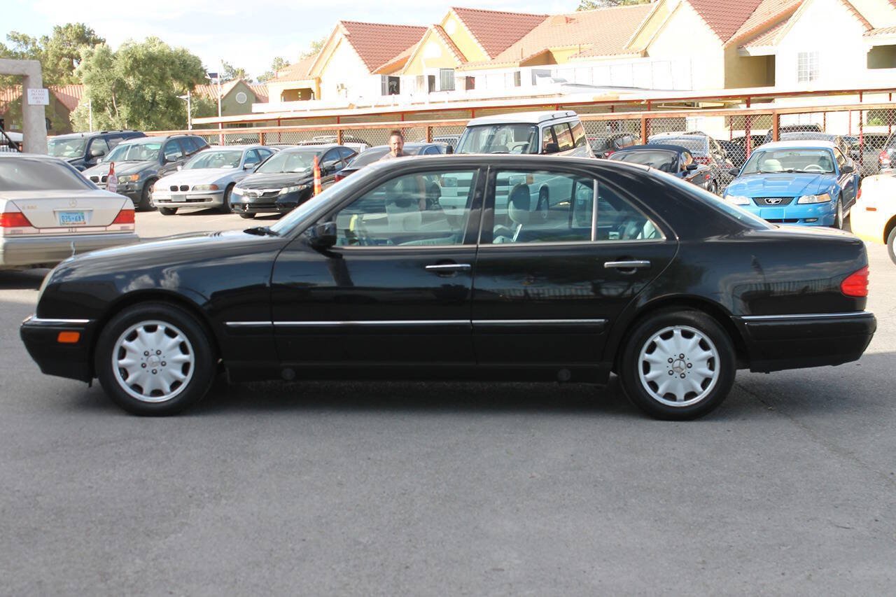 Used 1997 Mercedes-Benz E 320 Sedan image 5