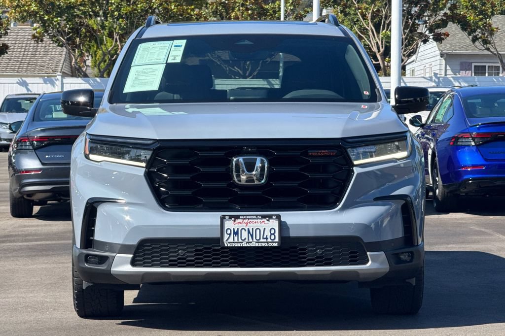 Certified 2024 Honda Pilot TrailSport image 9