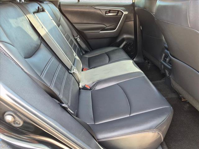 Used 2019 Toyota RAV4 XLE Premium FWD image 19
