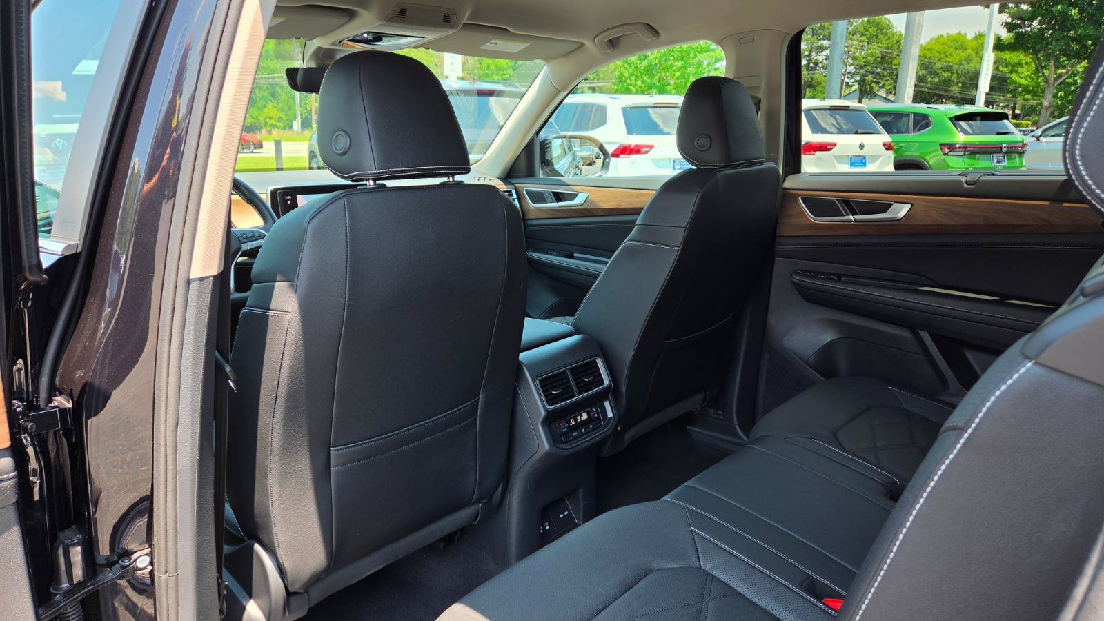 Used 2026 Volkswagen Atlas SE FWD image 45
