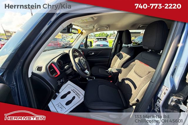 Used 2023 Jeep Renegade Trailhawk AWD/4WD image 30