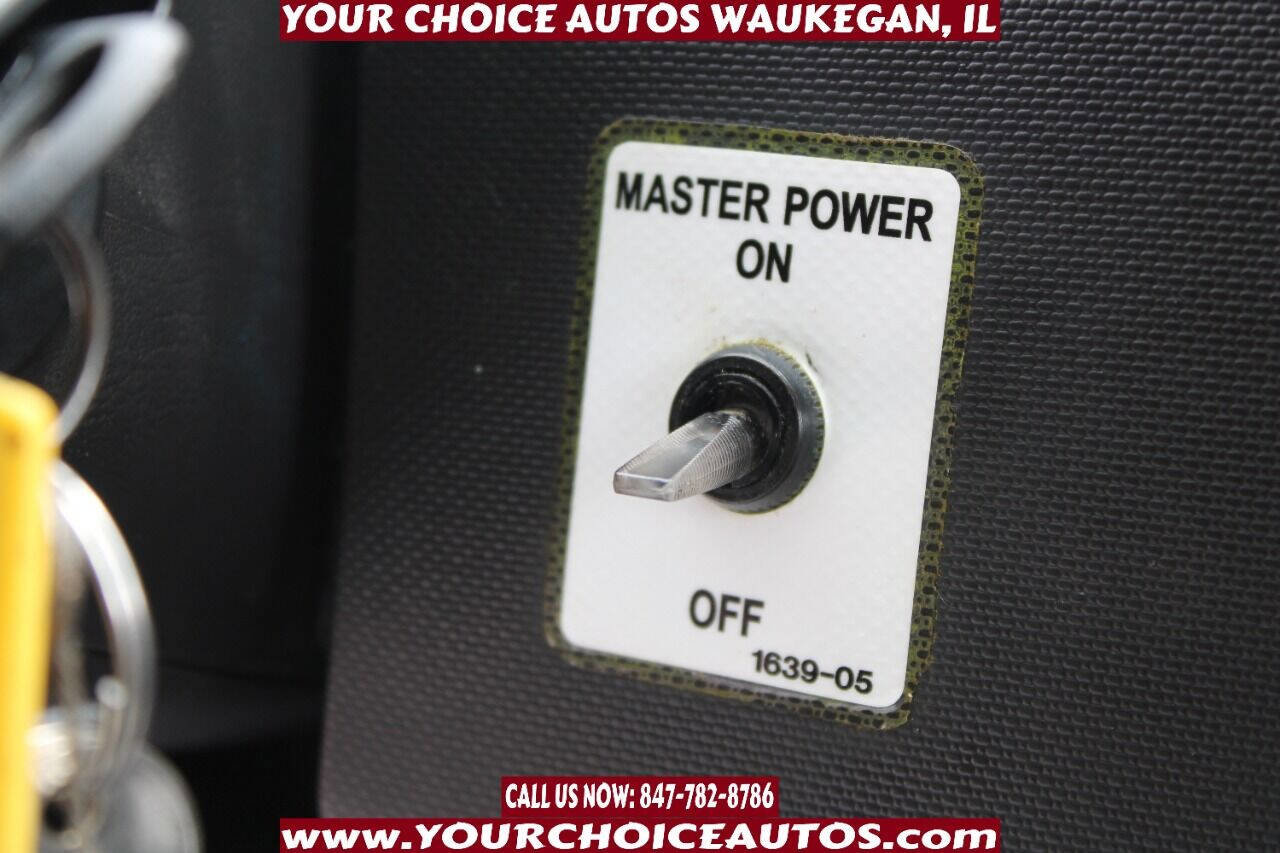 Used 2012 Ford E-450 and Econoline 450 Super Duty image 31