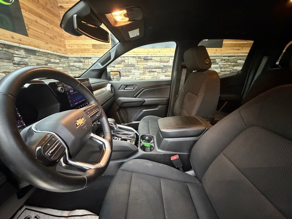 Used 2023 Chevrolet Colorado LT w/ LT Convenience Package II image 11