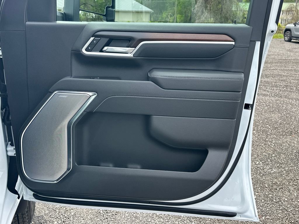 New 2026 GMC Sierra 3500 Denali w/ Denali Reserve Package image 15