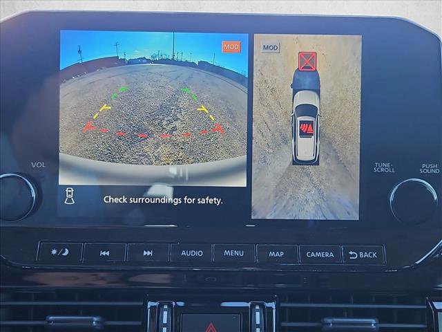 Used 2023 Nissan Pathfinder SL image 14