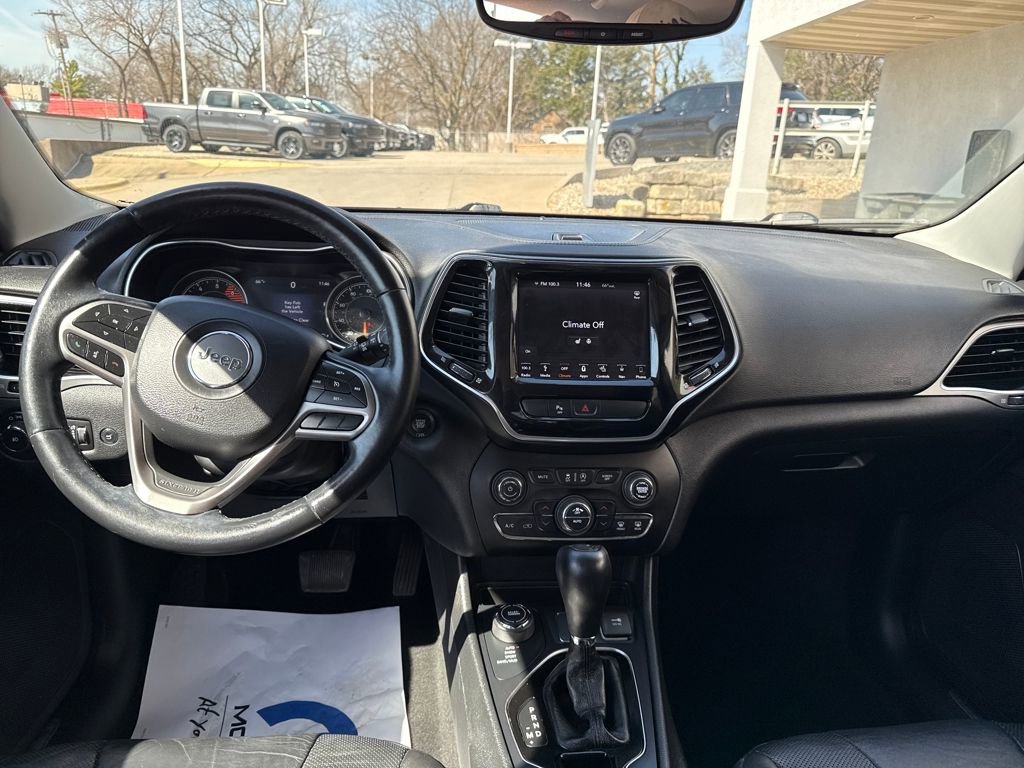 Used 2019 Jeep Cherokee Limited image 14