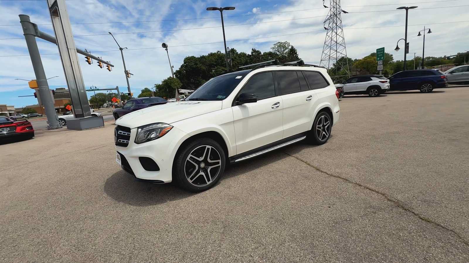Used 2017 Mercedes-Benz GLS 550 4MATIC image 4