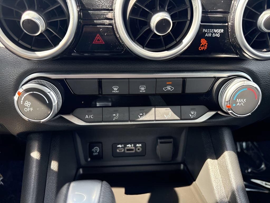 Used 2025 Nissan Sentra SV FWD image 17