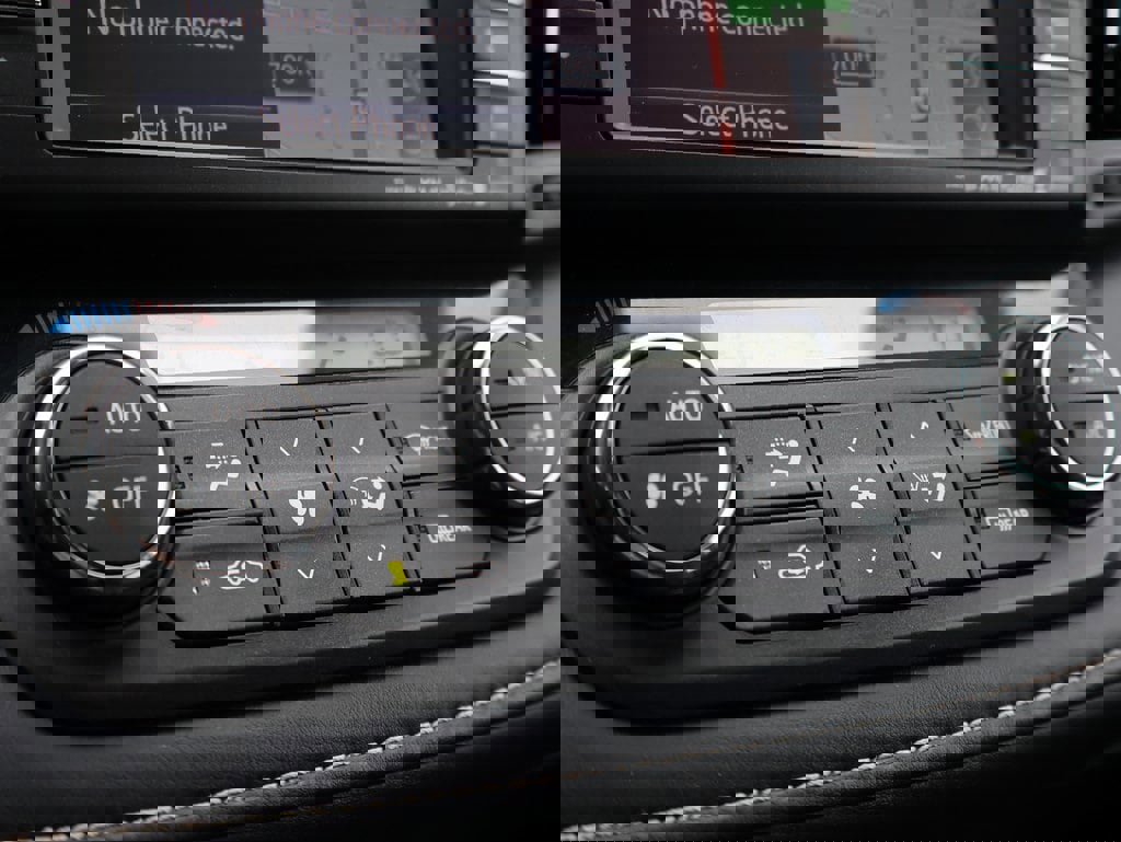 Used 2017 Toyota RAV4 Limited image 38