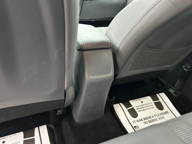 Used 2022 Kia Niro LXS w/ Digital Cluster Package image 15