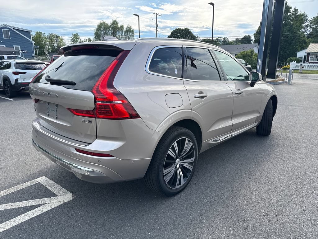 Used 2023 Volvo XC60 B5 Plus w/ Climate Package AWD/4WD image 5