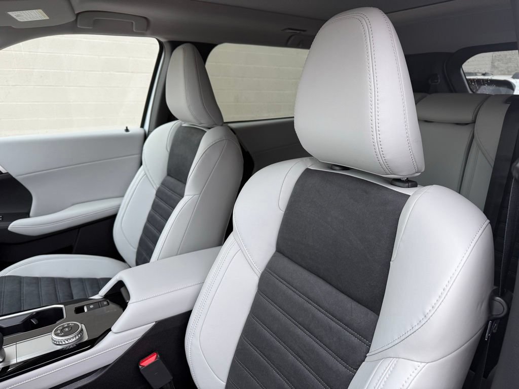 New 2026 Mitsubishi Outlander SE FWD image 22